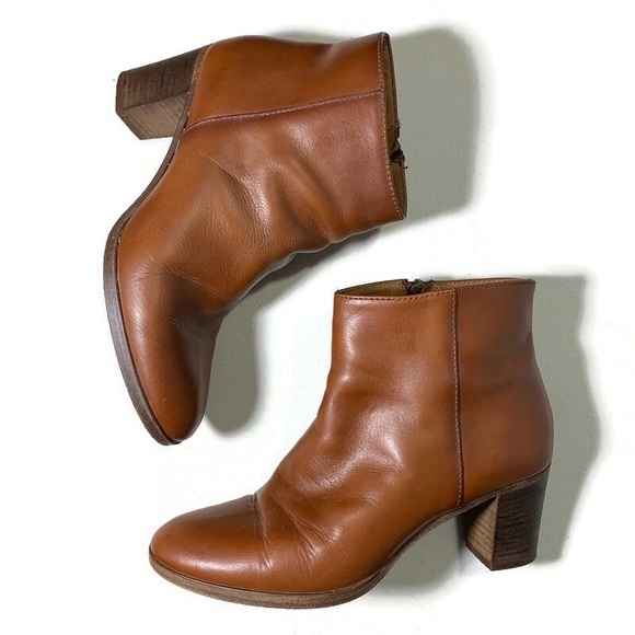J.Crew Aggie 100% Italian Leather Ankle Boots Booties Size 7.5 - Picture 1 of 15